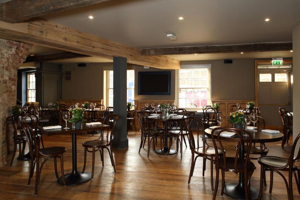 The Crown And Thistle Abingdon-on-Thames Exterior foto
